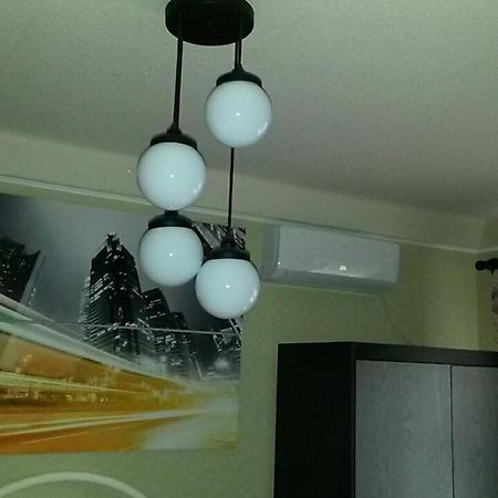 Apartment On Rusanivska Naberezhnaya 22 Kiev Buitenkant foto